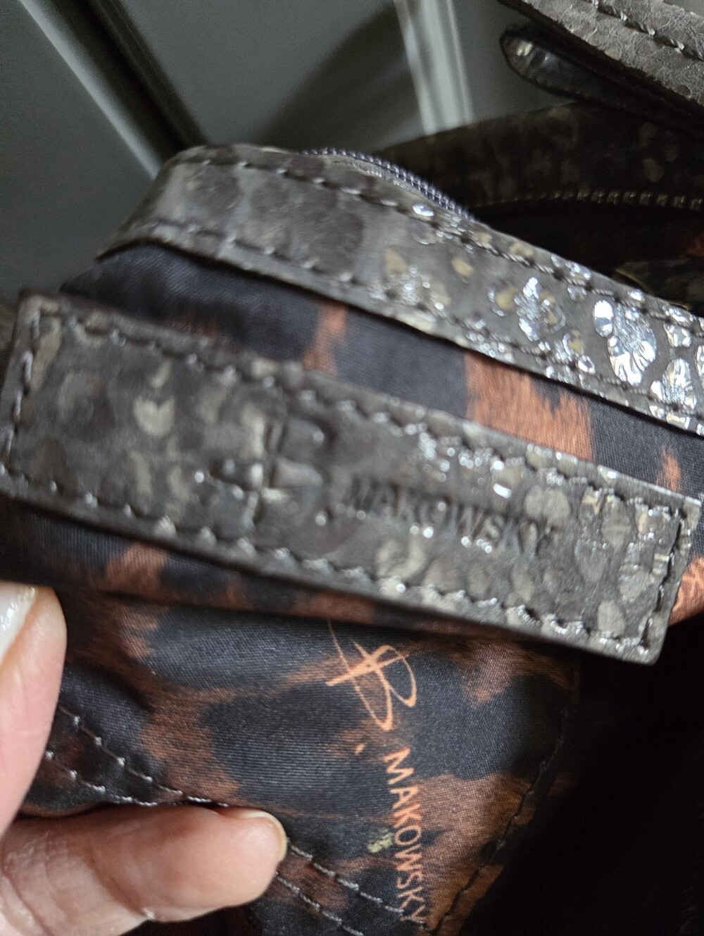 Makowsky NWOT CROSSBODY/ADJ PURSE - Picture 5 of 11